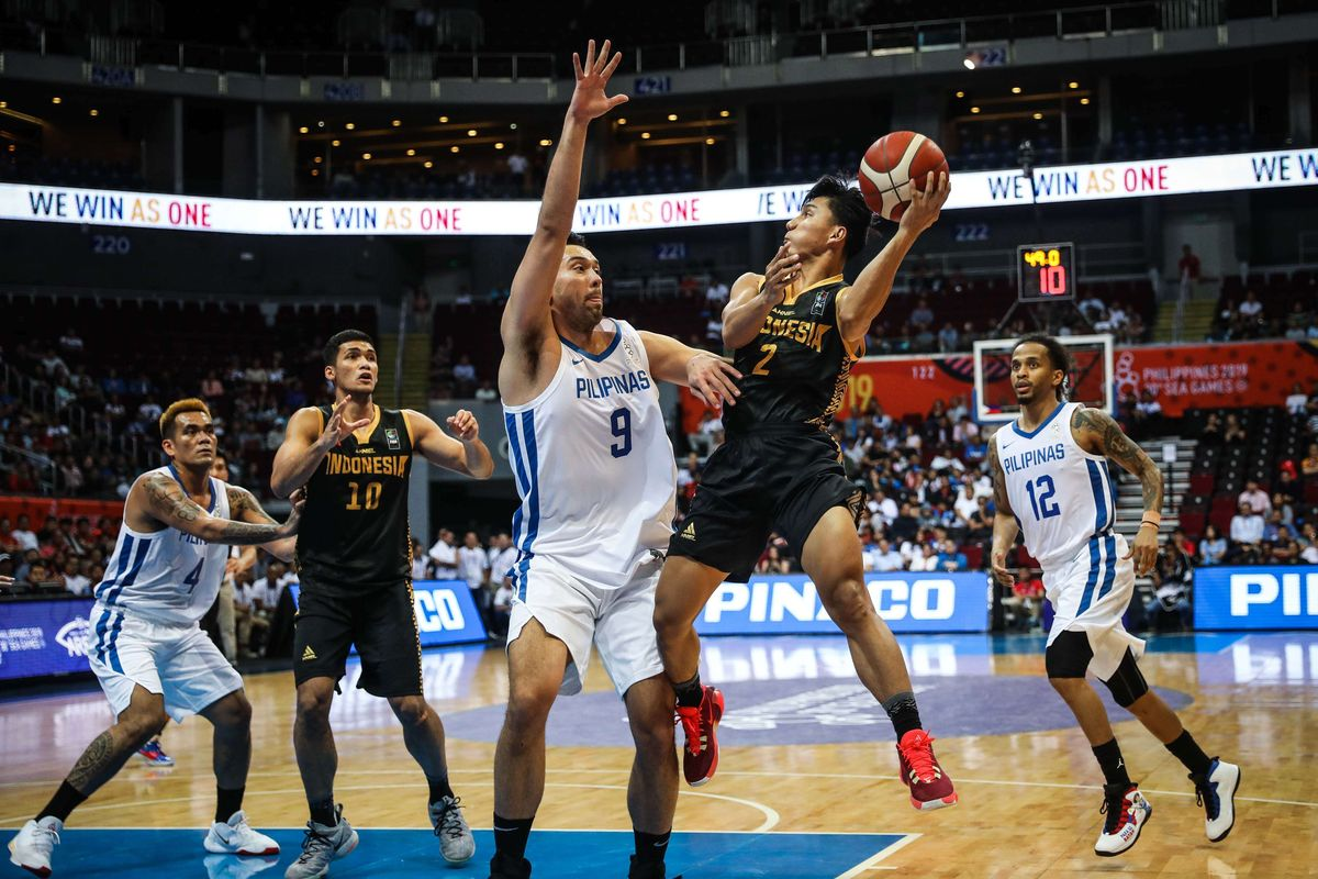 Strategi pertahanan penuh lapangan guna mencuri bola