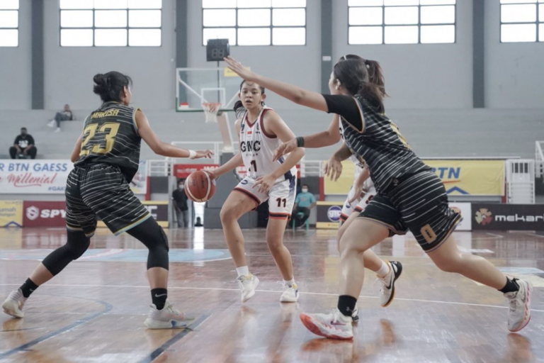 Analisis Pola Pick and Pop dalam Strategi Basket Modern