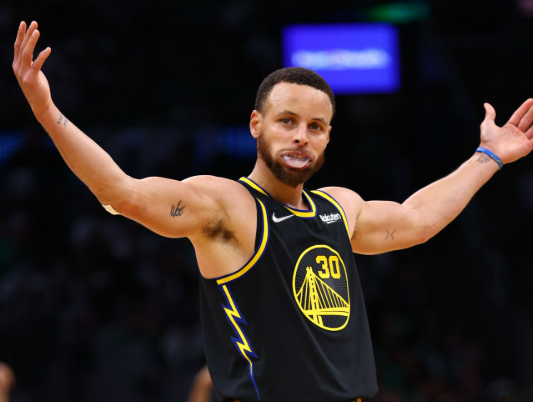 steph-curry-masih-menjadi-pilihan-utama-warriors