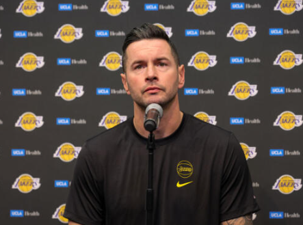 jj-redick-minta-lakers-bermain-lebih-panas-di-babak-kedua